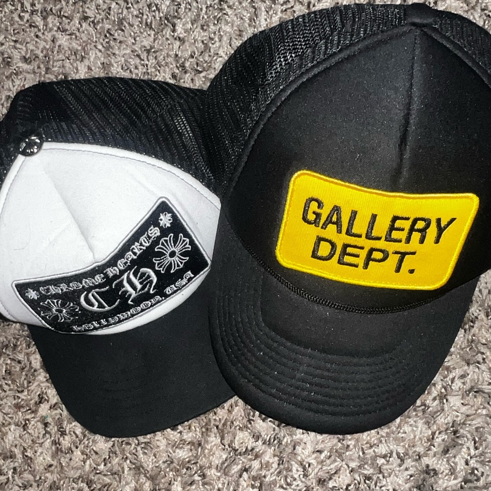 2 Chrome Hearts Black and White Cap